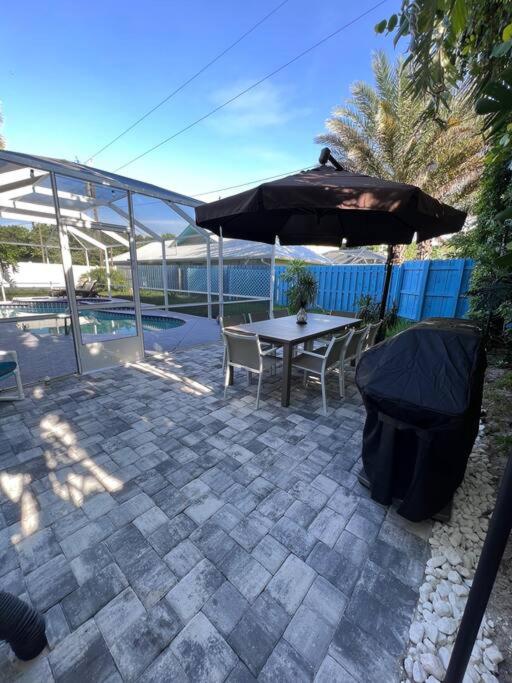 Atlantic Ocean Home ,1 minute walk to the beach view 4