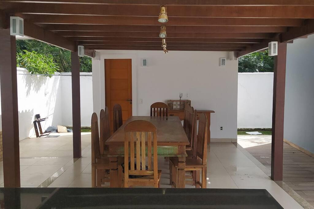 Casa 3 suítes, piscina e area gourmet em Búzios