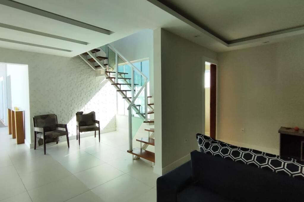 Casa 3 suítes, piscina e area gourmet em Búzios