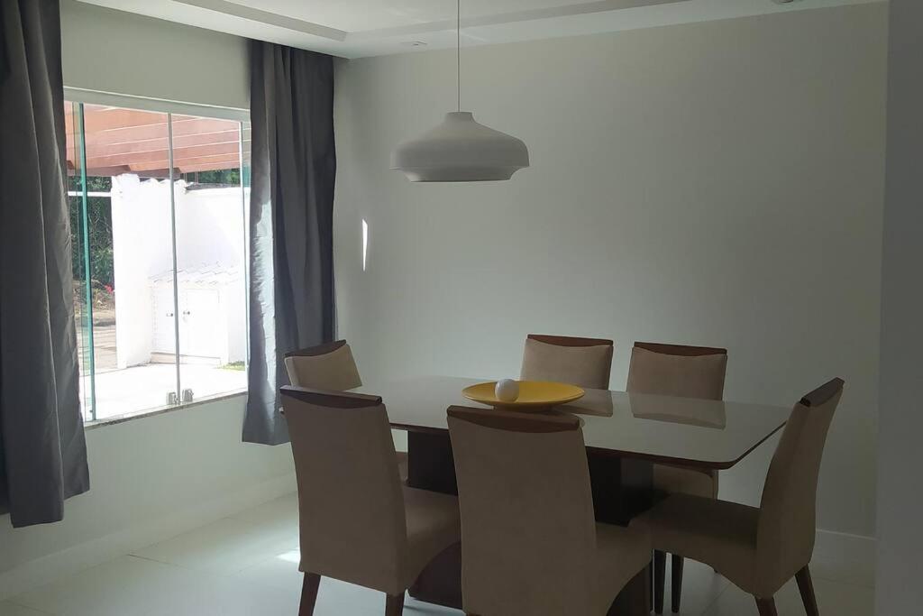 Casa 3 suítes, piscina e area gourmet em Búzios