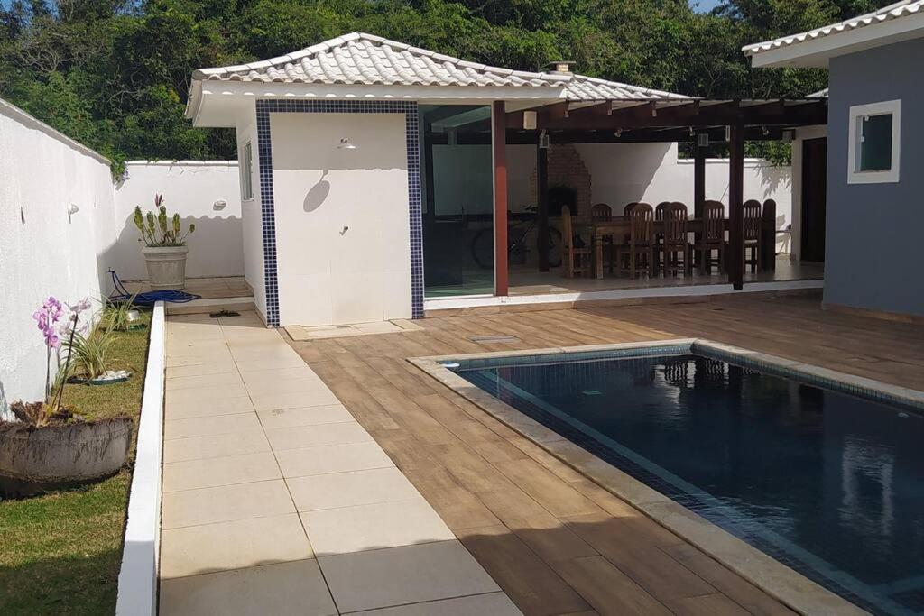 Casa 3 suítes, piscina e area gourmet em Búzios