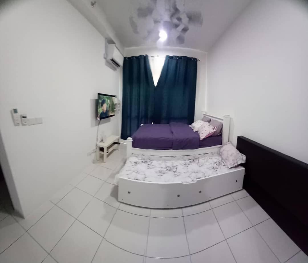 KAMI HOLIDAY HOME with SWIMMING POOL