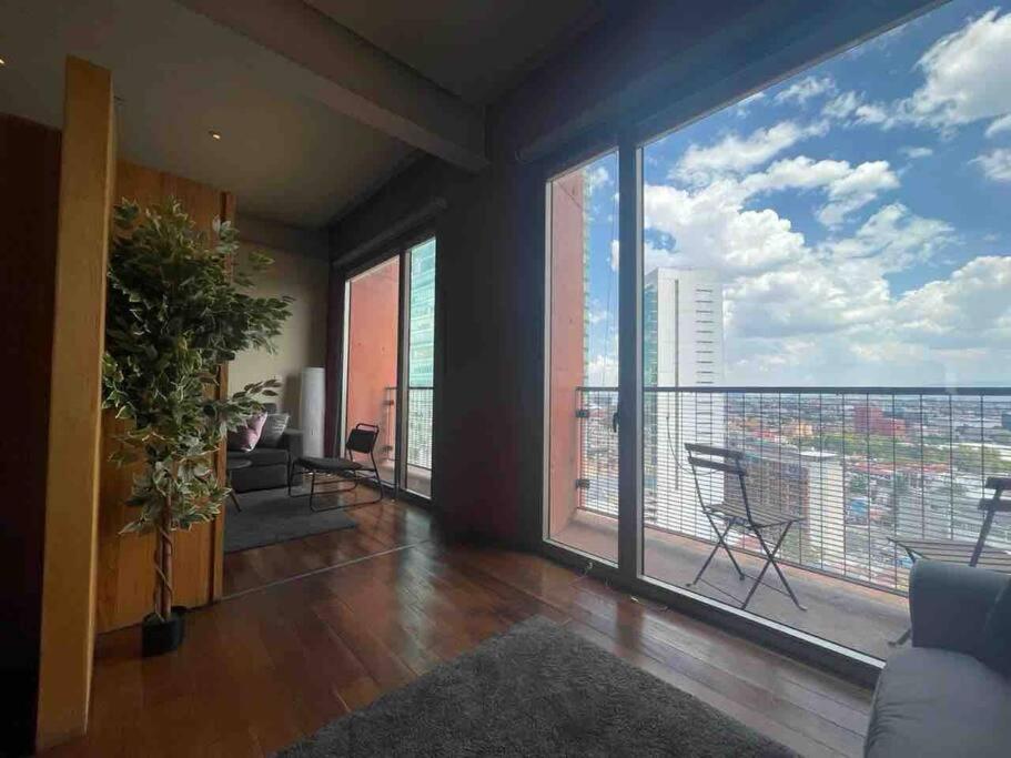 Departamento Reforma 27 by GoRent — Mexico City