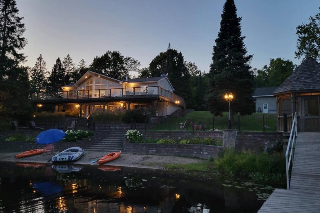 Waterfront, dream stay at Belle Vue Cottage