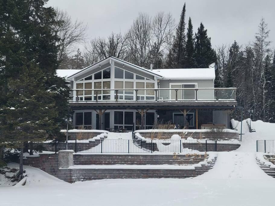 Waterfront, dream stay at Belle Vue Cottage