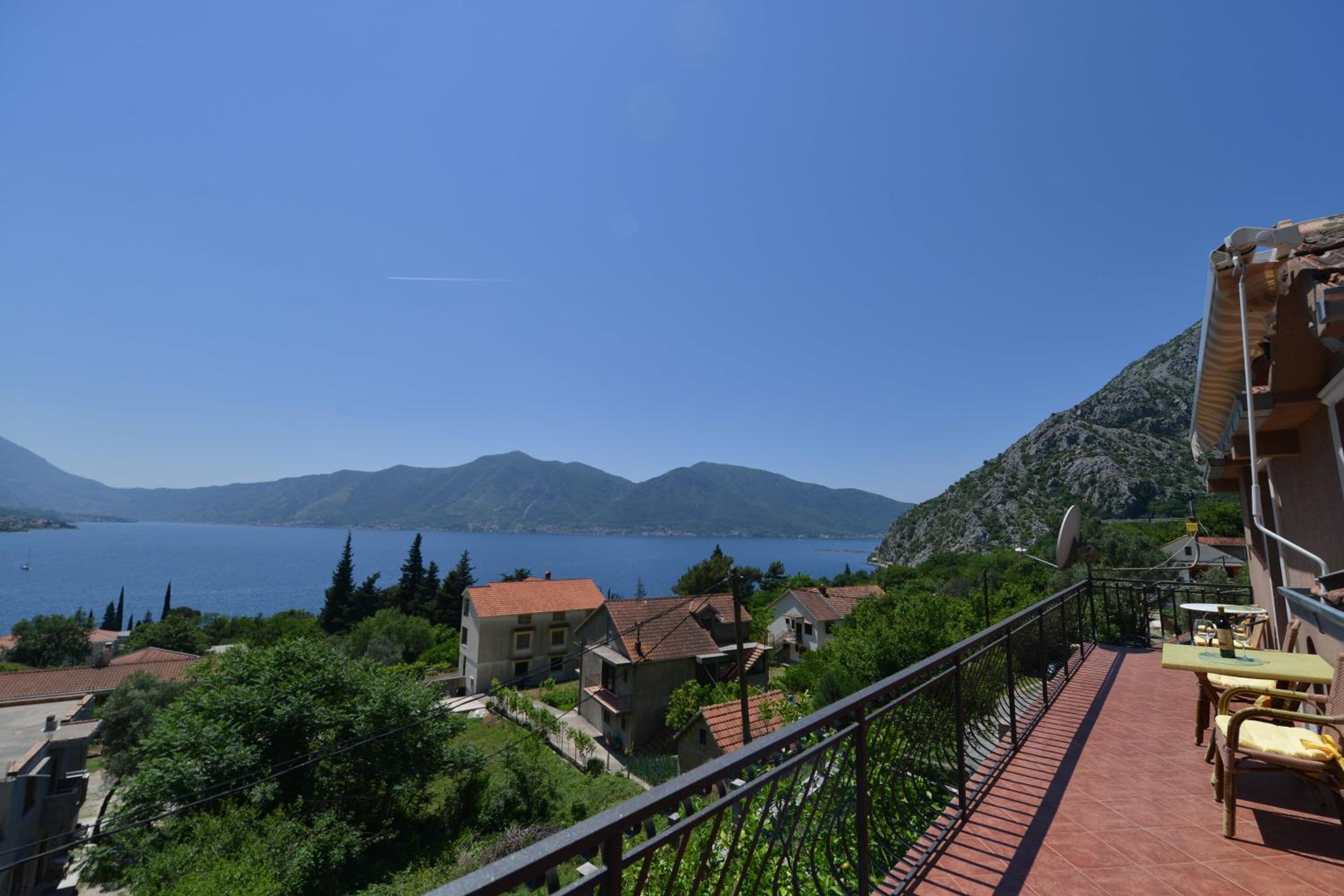 J & P Apartments Orahovac