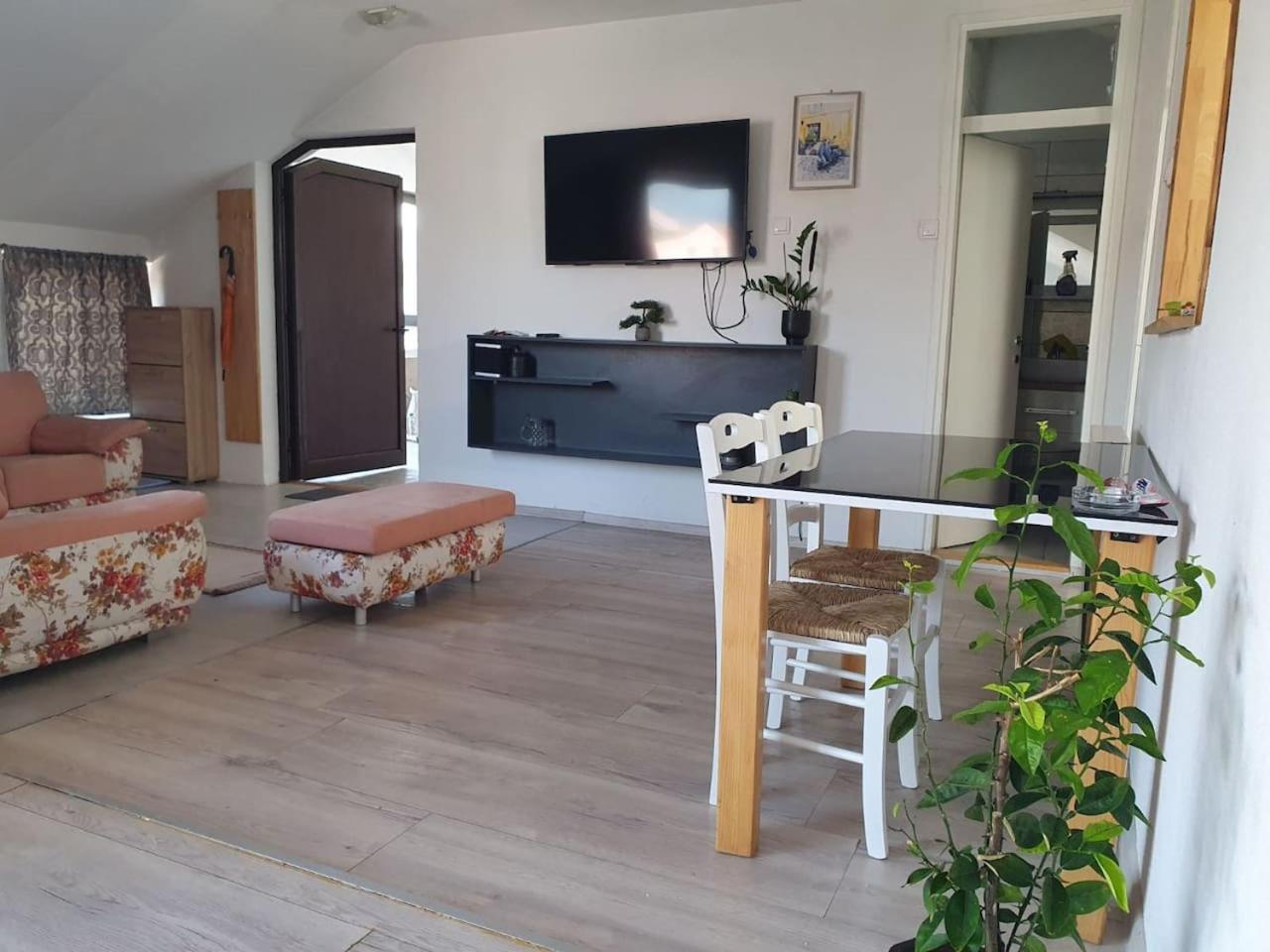 Apartman Gradina