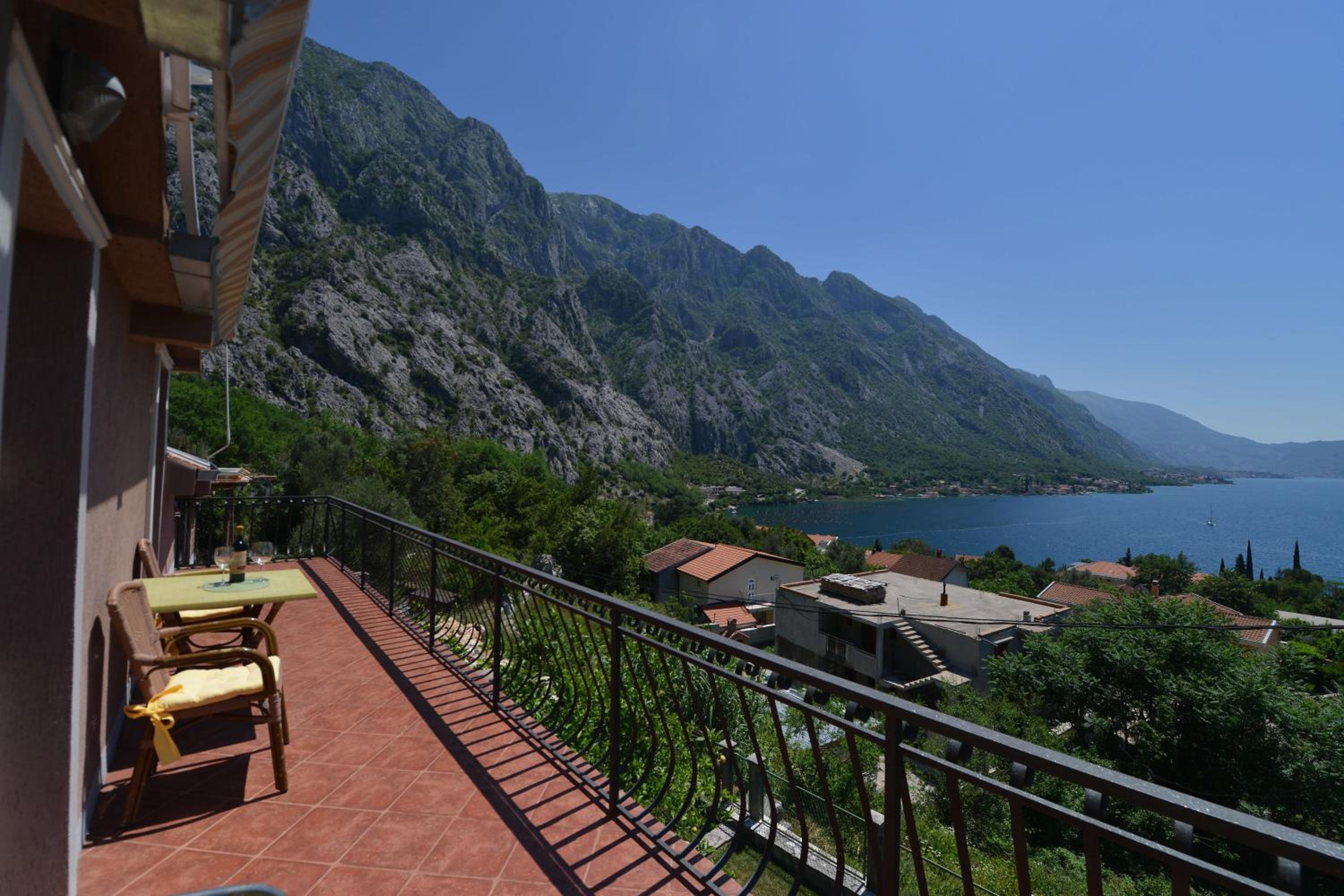 J & P Apartments Orahovac