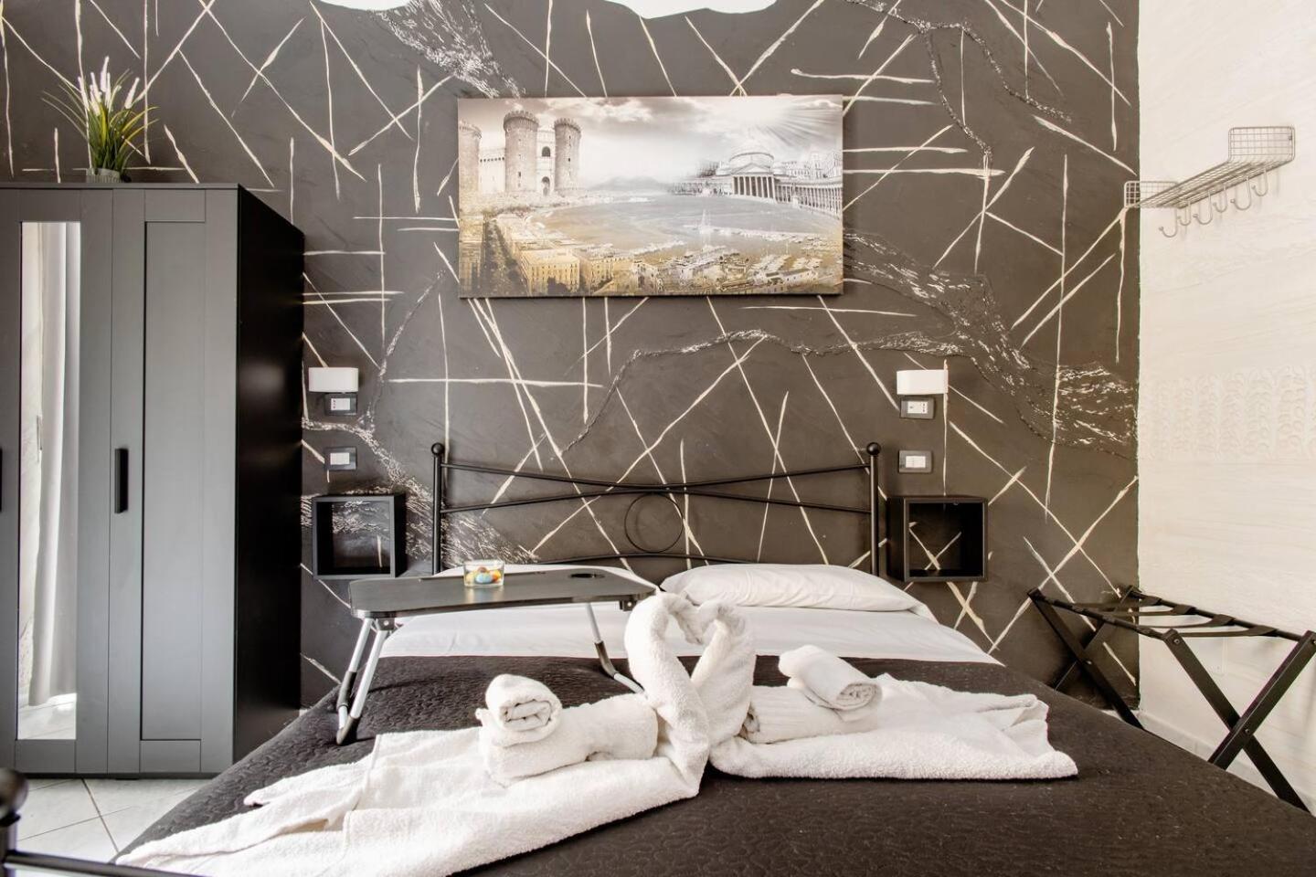 In The Center Rooms
