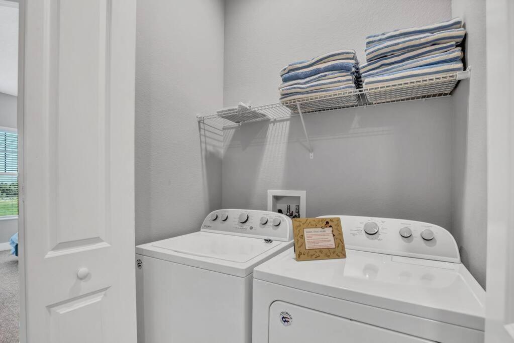 NEW awesome dream house, 5 Min to Disney