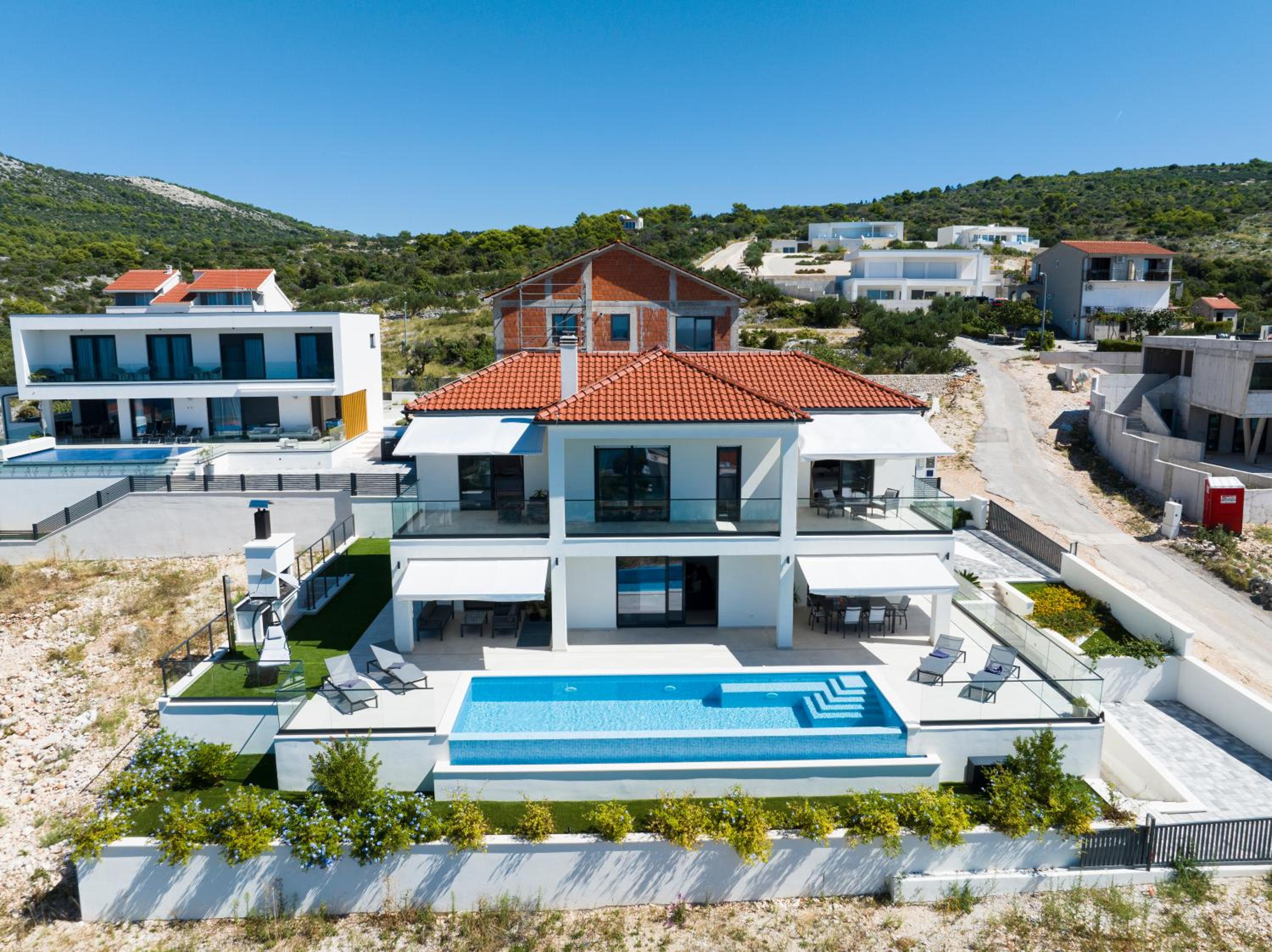 Villa Infinity View view 3
