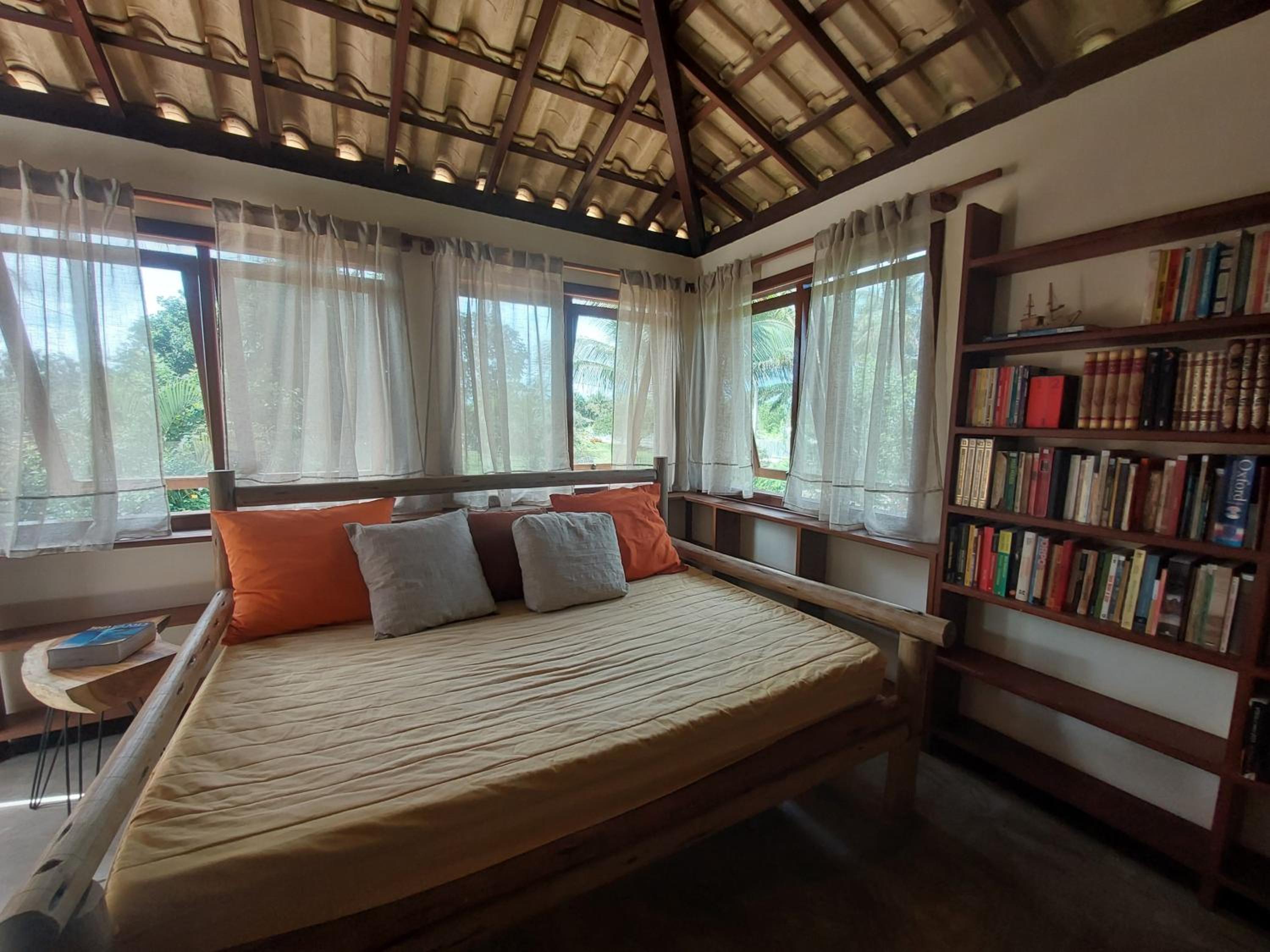 Casa Encantadora e Charmosa a 1 quadra da praia
