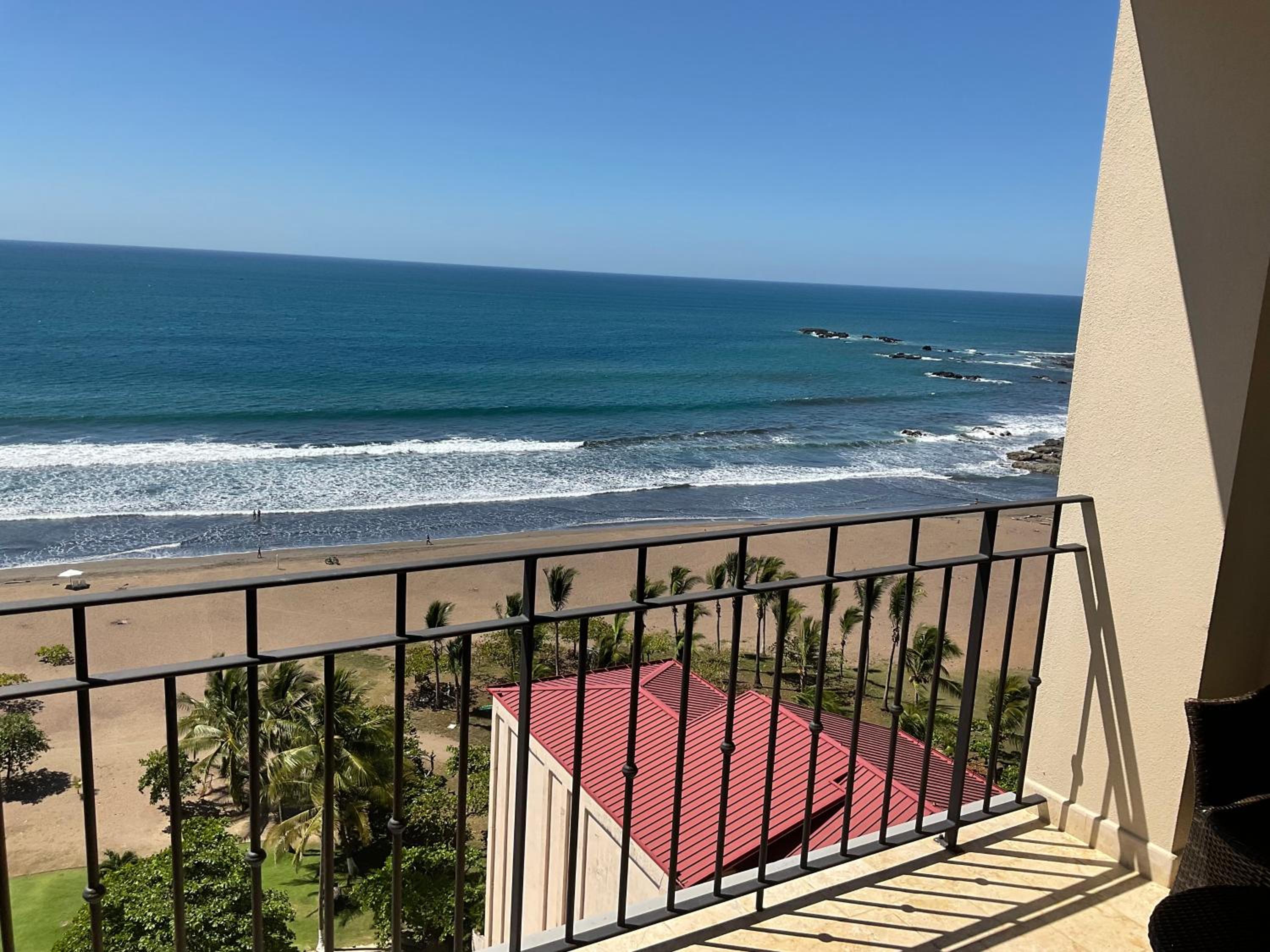 Jaco Oceanfront Condo #1119 in a Luxury Resort