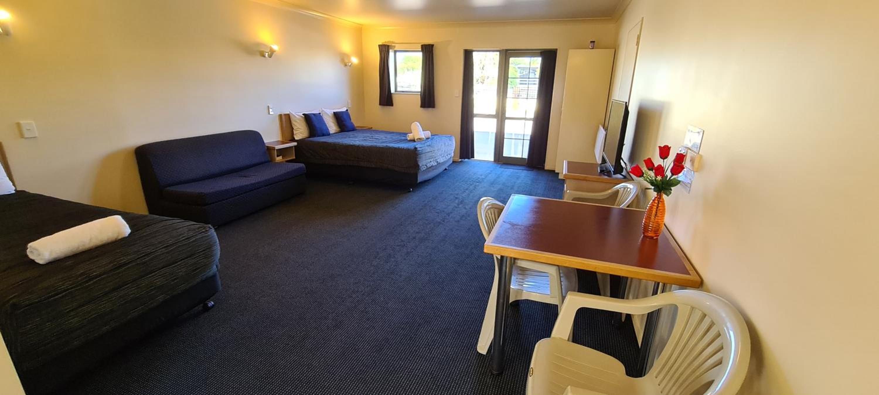 New Castle Motor Lodge