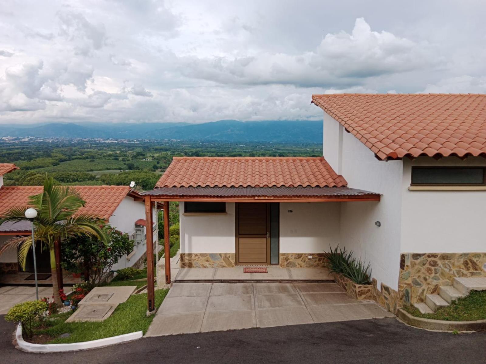 La Mejor Casa Campestre con vista cerca al Parque del Café