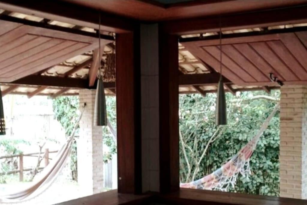 Casa Encantadora e Charmosa a 1 quadra da praia