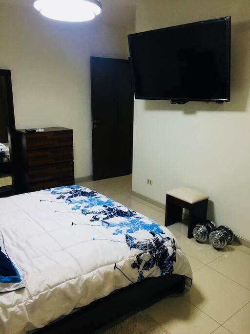 APARTAMENTO DE 2 HABITACIONES CON PISCINA Y 2 TERRAZAS CERCA DE EQUIPETROL, parqueo Gratis