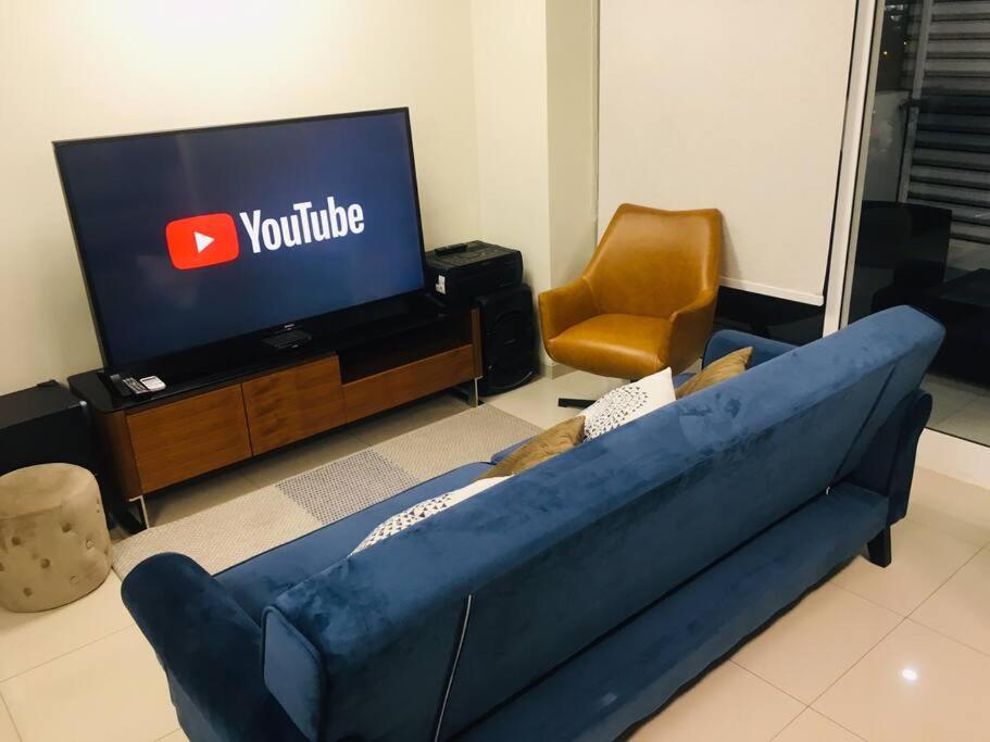 APARTAMENTO DE 2 HABITACIONES CON PISCINA Y 2 TERRAZAS CERCA DE EQUIPETROL, parqueo Gratis