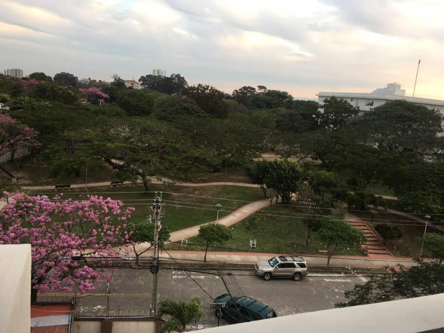 APARTAMENTO DE 2 HABITACIONES CON PISCINA Y 2 TERRAZAS CERCA DE EQUIPETROL, parqueo Gratis