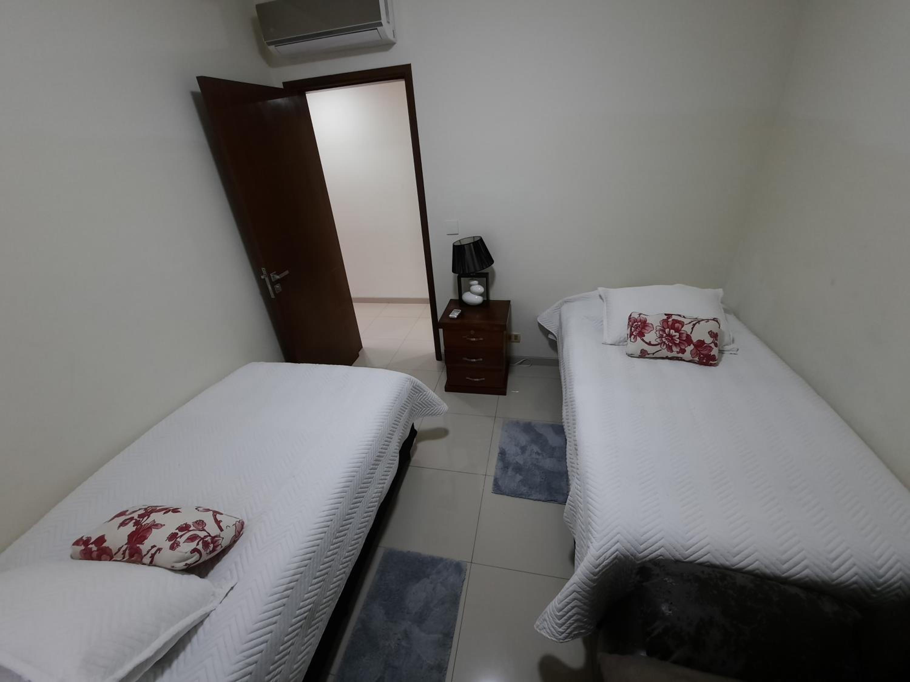 APARTAMENTO DE 2 HABITACIONES CON PISCINA Y 2 TERRAZAS CERCA DE EQUIPETROL, parqueo Gratis