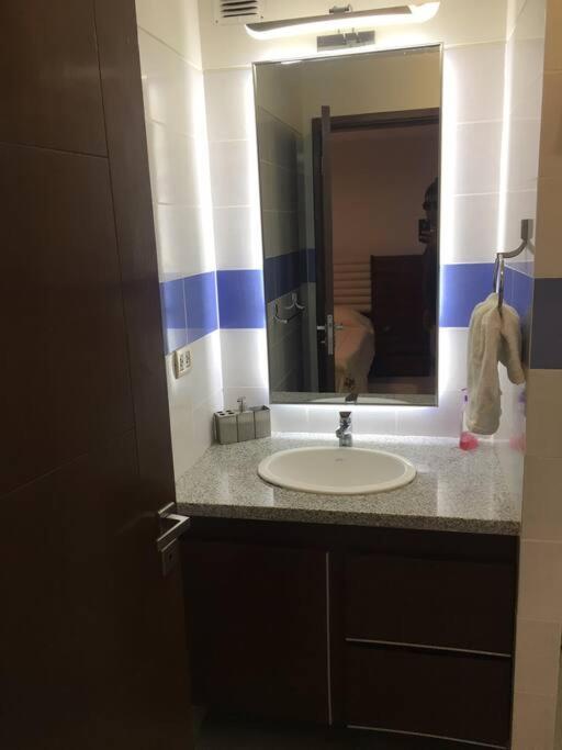 APARTAMENTO DE 2 HABITACIONES CON PISCINA Y 2 TERRAZAS CERCA DE EQUIPETROL, parqueo Gratis