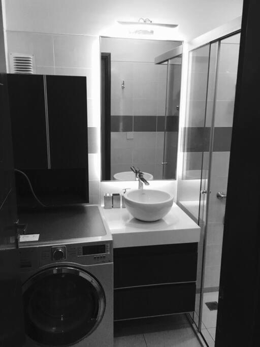 APARTAMENTO DE 2 HABITACIONES CON PISCINA Y 2 TERRAZAS CERCA DE EQUIPETROL, parqueo Gratis
