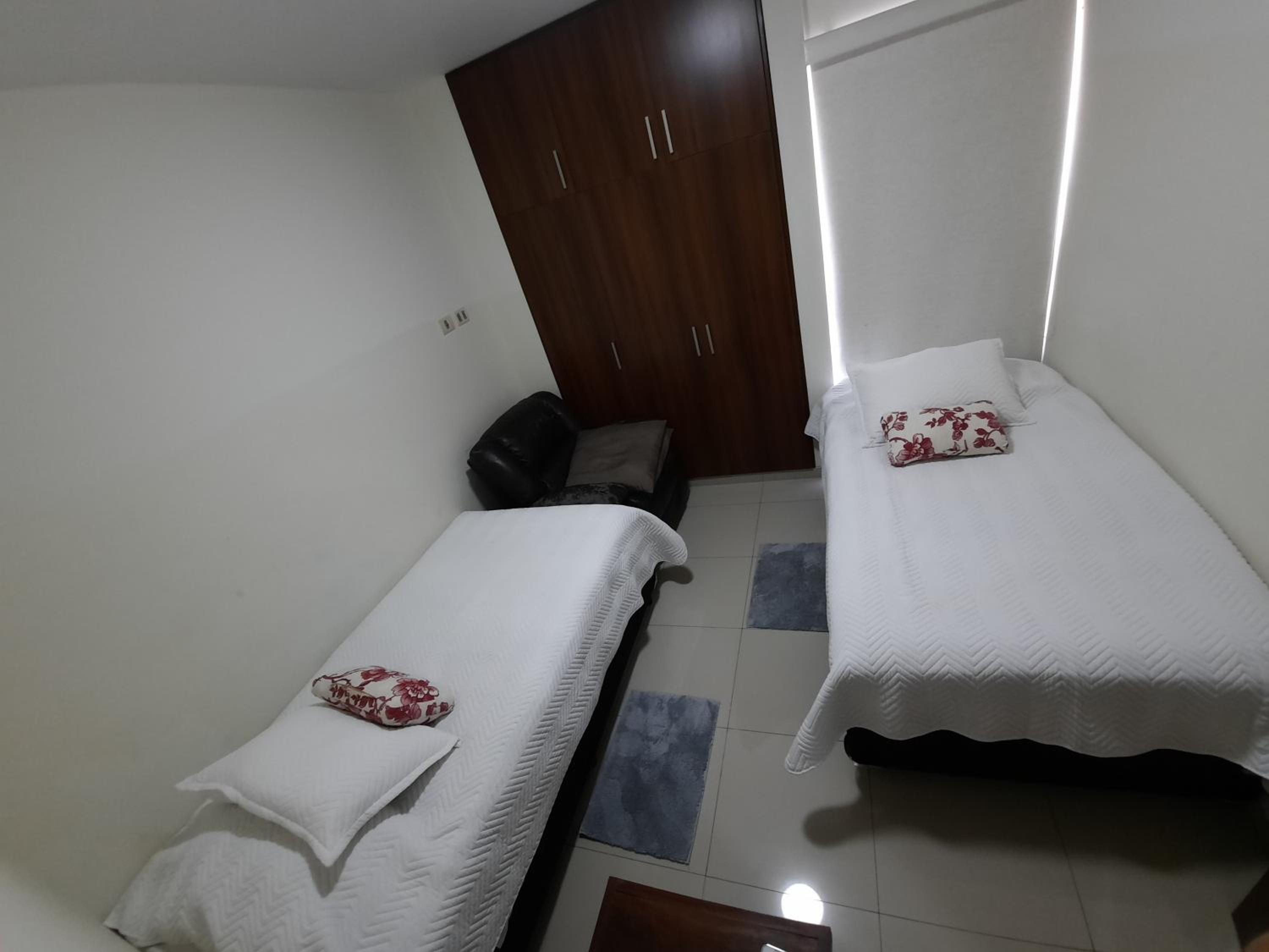 APARTAMENTO DE 2 HABITACIONES CON PISCINA Y 2 TERRAZAS CERCA DE EQUIPETROL, parqueo Gratis