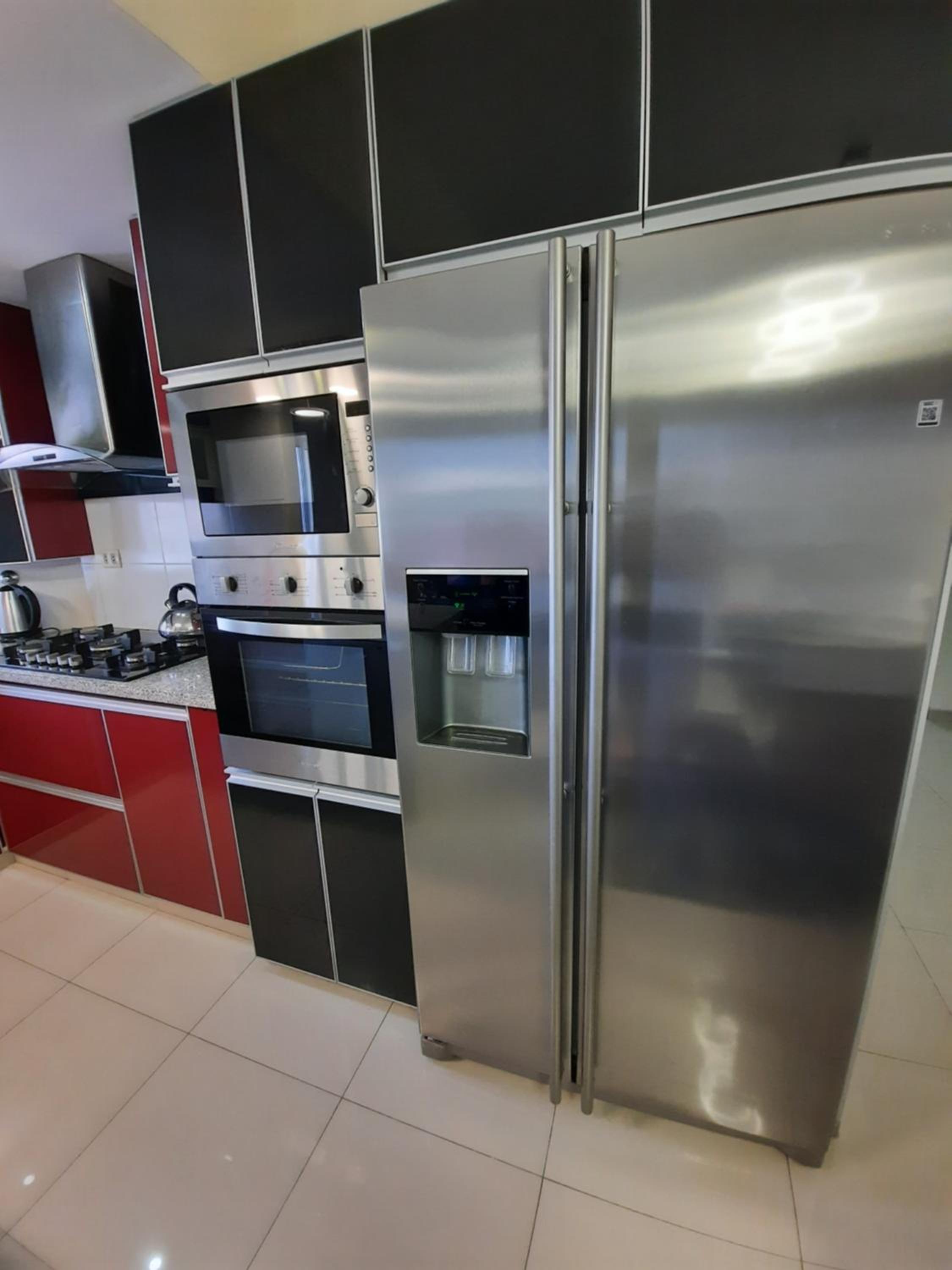 APARTAMENTO DE 2 HABITACIONES CON PISCINA Y 2 TERRAZAS CERCA DE EQUIPETROL, parqueo Gratis