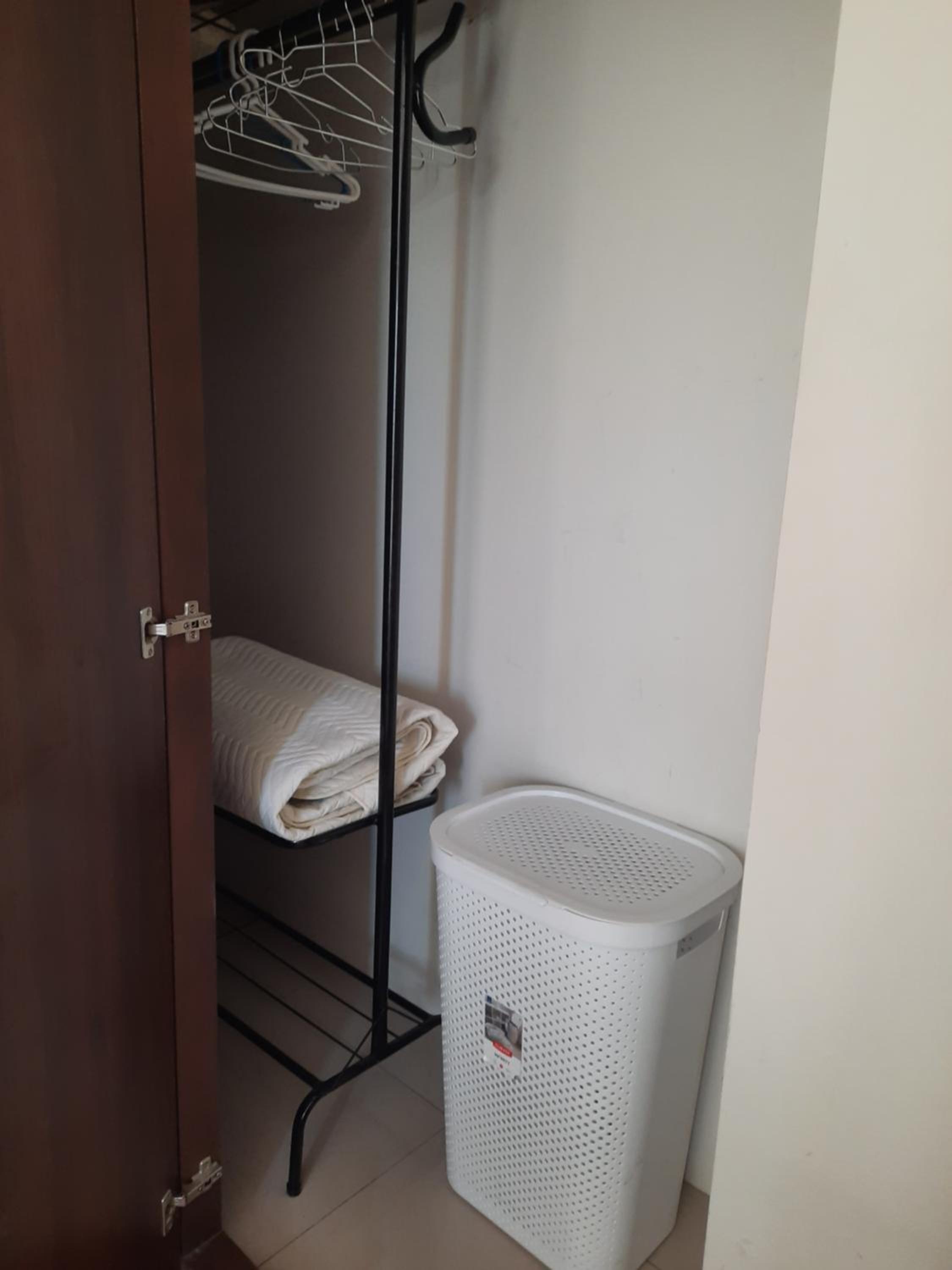 APARTAMENTO DE 2 HABITACIONES CON PISCINA Y 2 TERRAZAS CERCA DE EQUIPETROL, parqueo Gratis