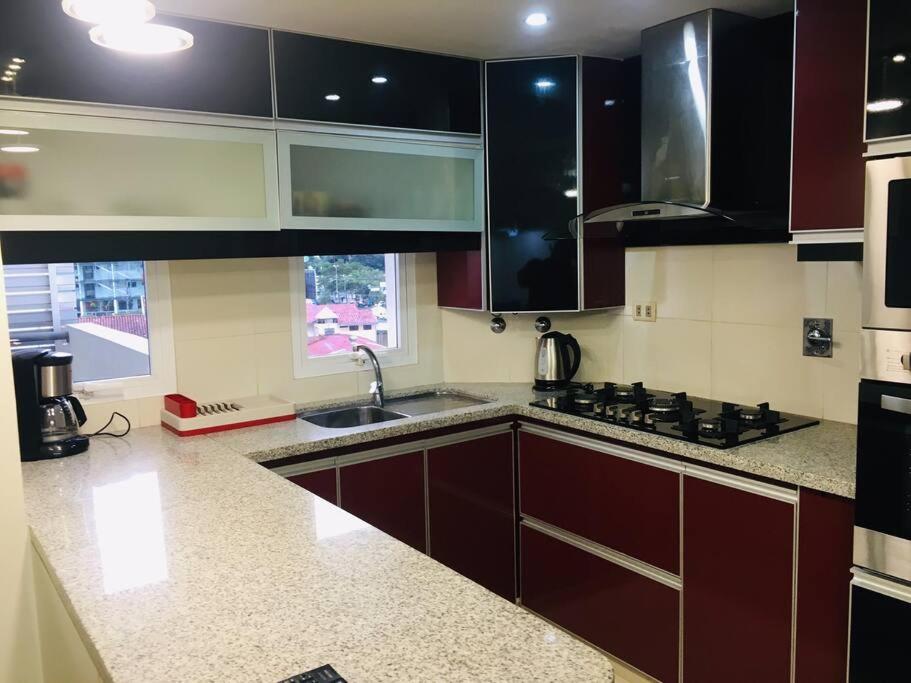 APARTAMENTO DE 2 HABITACIONES CON PISCINA Y 2 TERRAZAS CERCA DE EQUIPETROL, parqueo Gratis