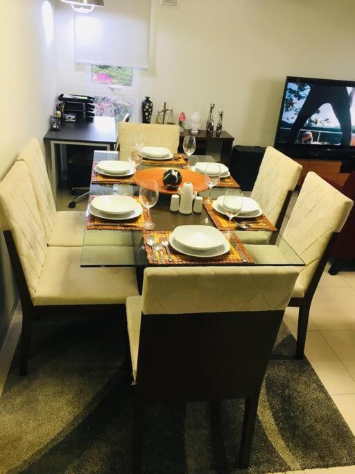 APARTAMENTO DE 2 HABITACIONES CON PISCINA Y 2 TERRAZAS CERCA DE EQUIPETROL, parqueo Gratis