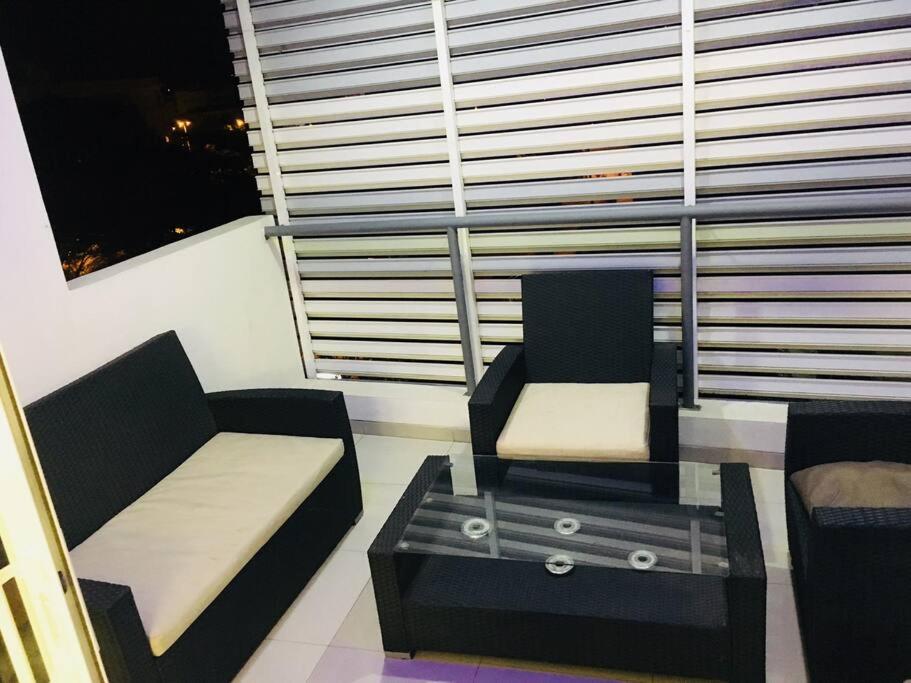 APARTAMENTO DE 2 HABITACIONES CON PISCINA Y 2 TERRAZAS CERCA DE EQUIPETROL, parqueo Gratis