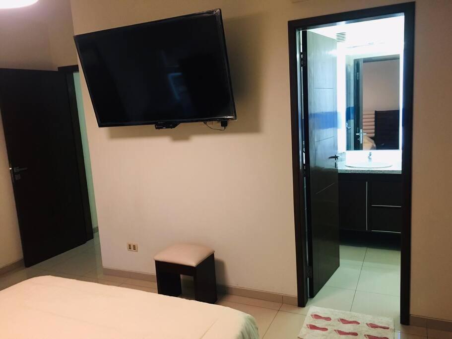 APARTAMENTO DE 2 HABITACIONES CON PISCINA Y 2 TERRAZAS CERCA DE EQUIPETROL, parqueo Gratis
