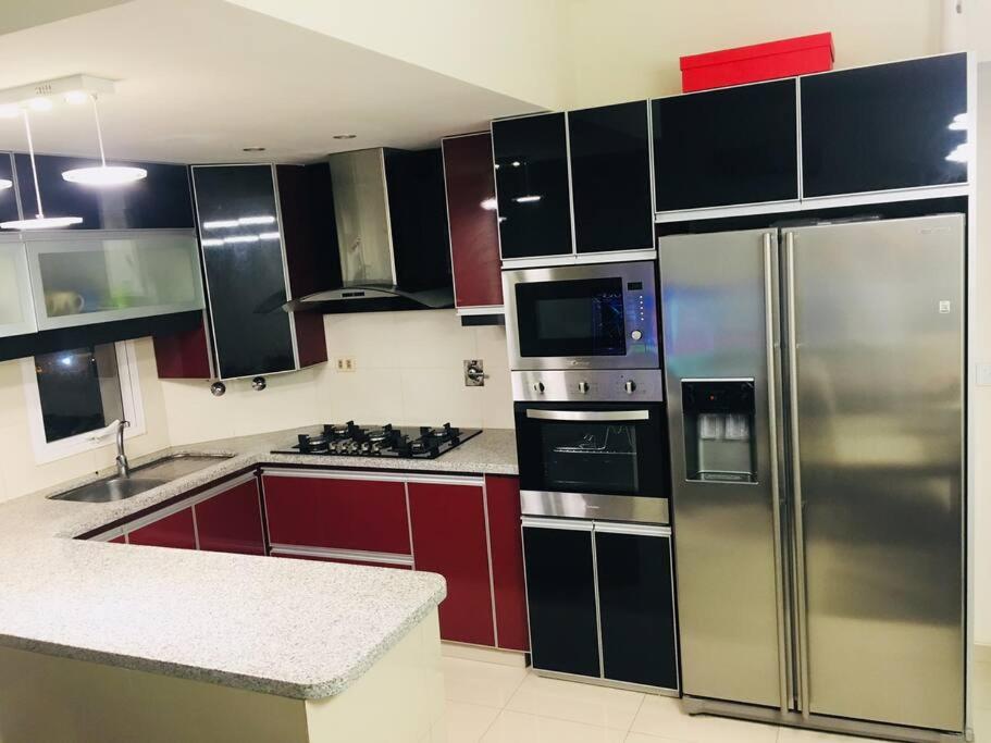 APARTAMENTO DE 2 HABITACIONES CON PISCINA Y 2 TERRAZAS CERCA DE EQUIPETROL, parqueo Gratis