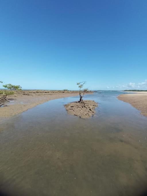 Casa Encantadora e Charmosa a 1 quadra da praia