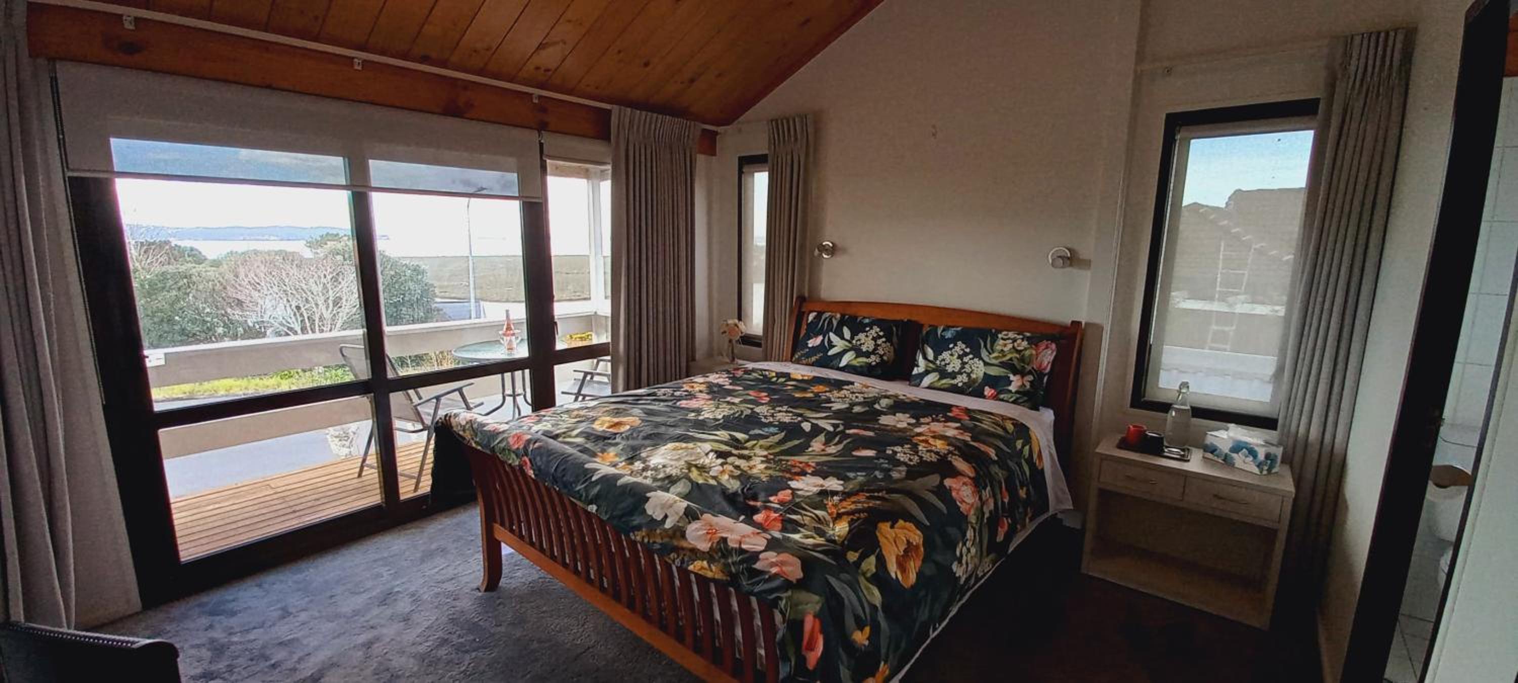 Auckland Sea&SkyTower view HOMESTAY with free Netflix, Parking view 4