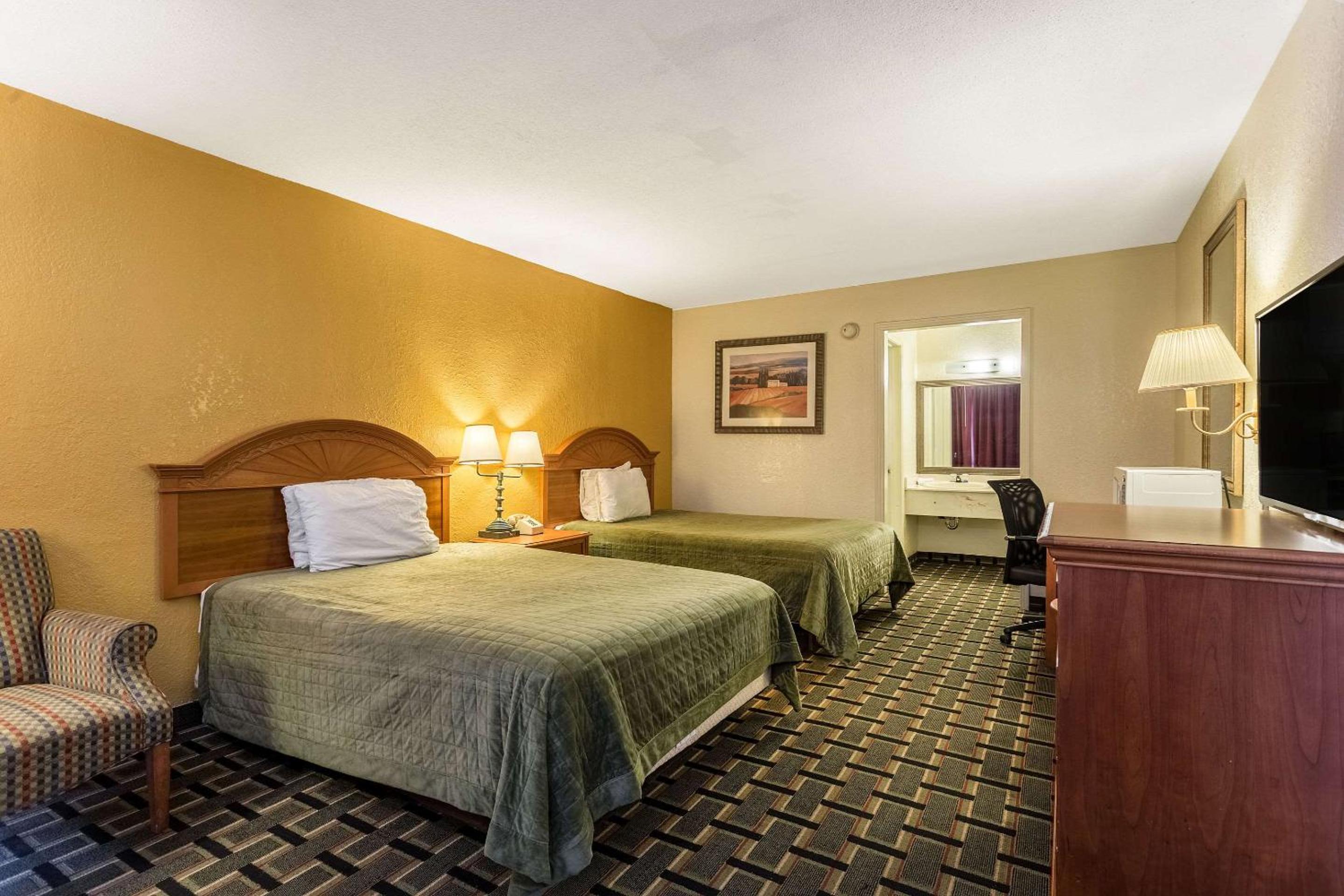 Rodeway Inn Denmark-Jackson - Property Image 23
