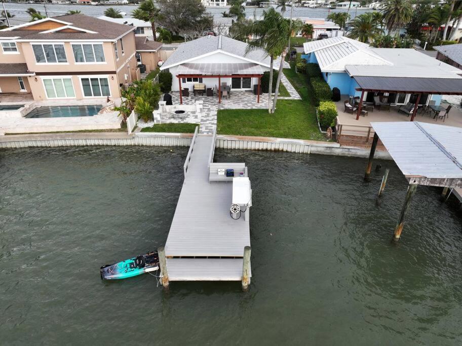 Magical Sunset waterfront view, renovated 3bd 2bth view 4