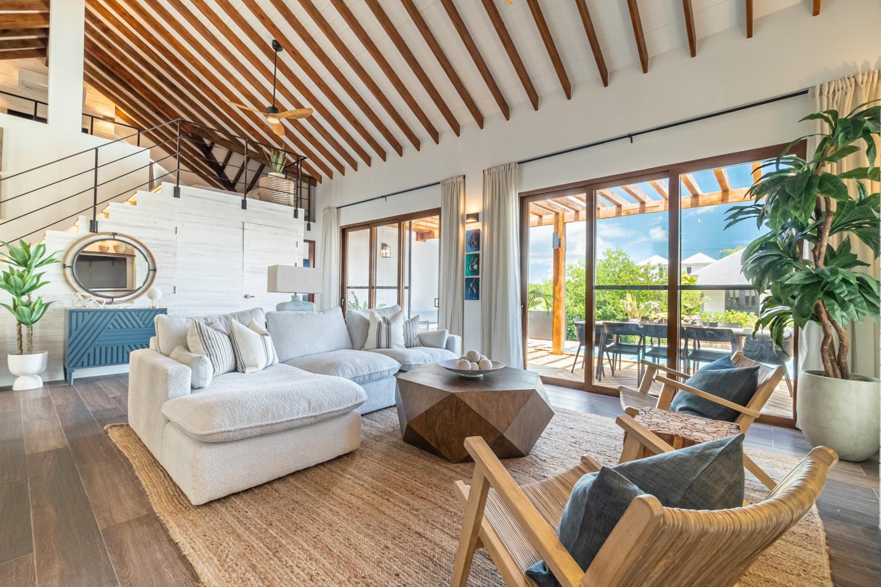 Conch Shell Cottage and The PoolClub at Mahogany Bay!