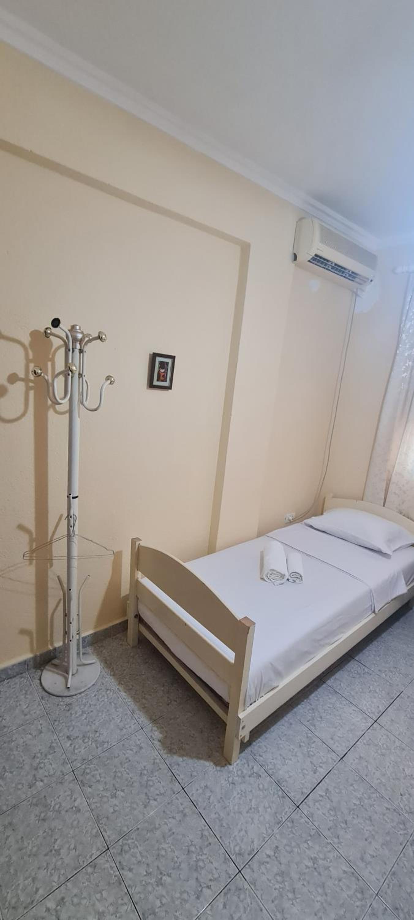 Economy Room 2