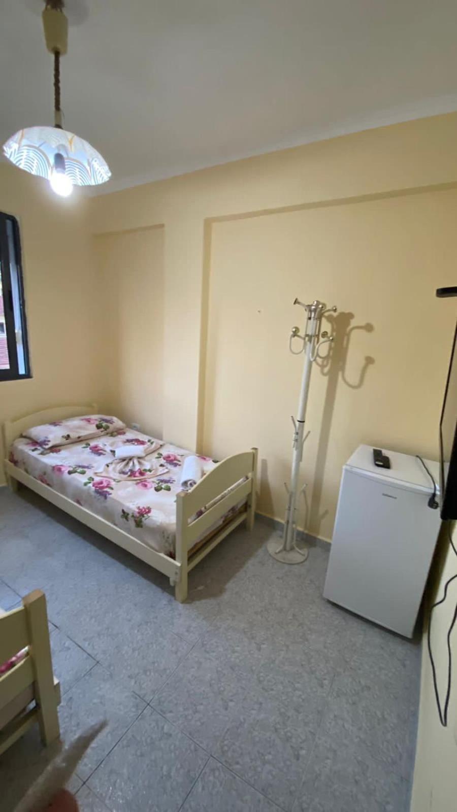 Economy Room 2