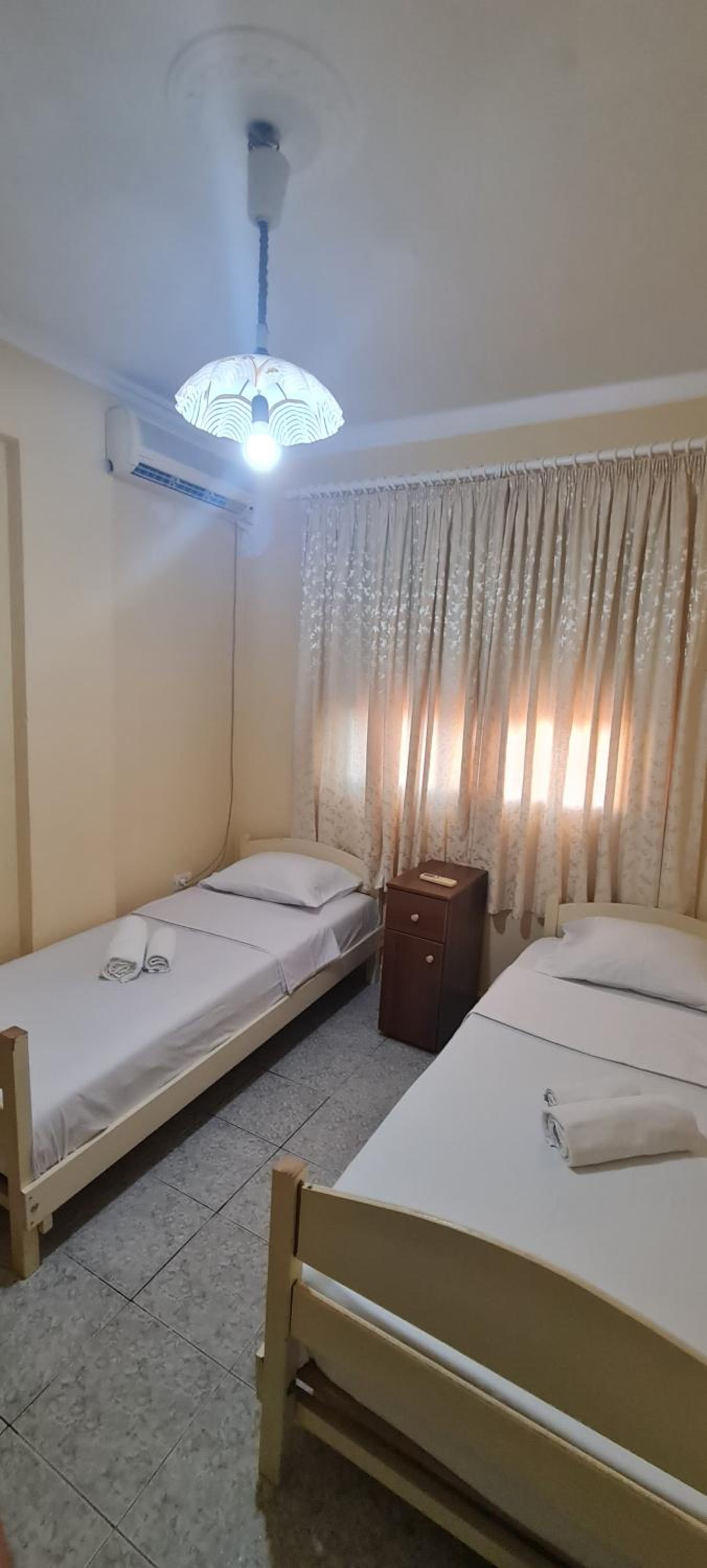 Economy Room 2