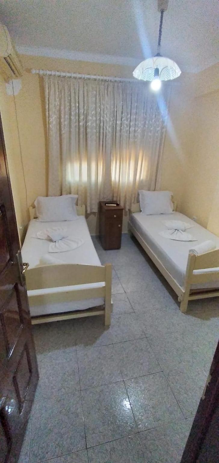Economy Room 2