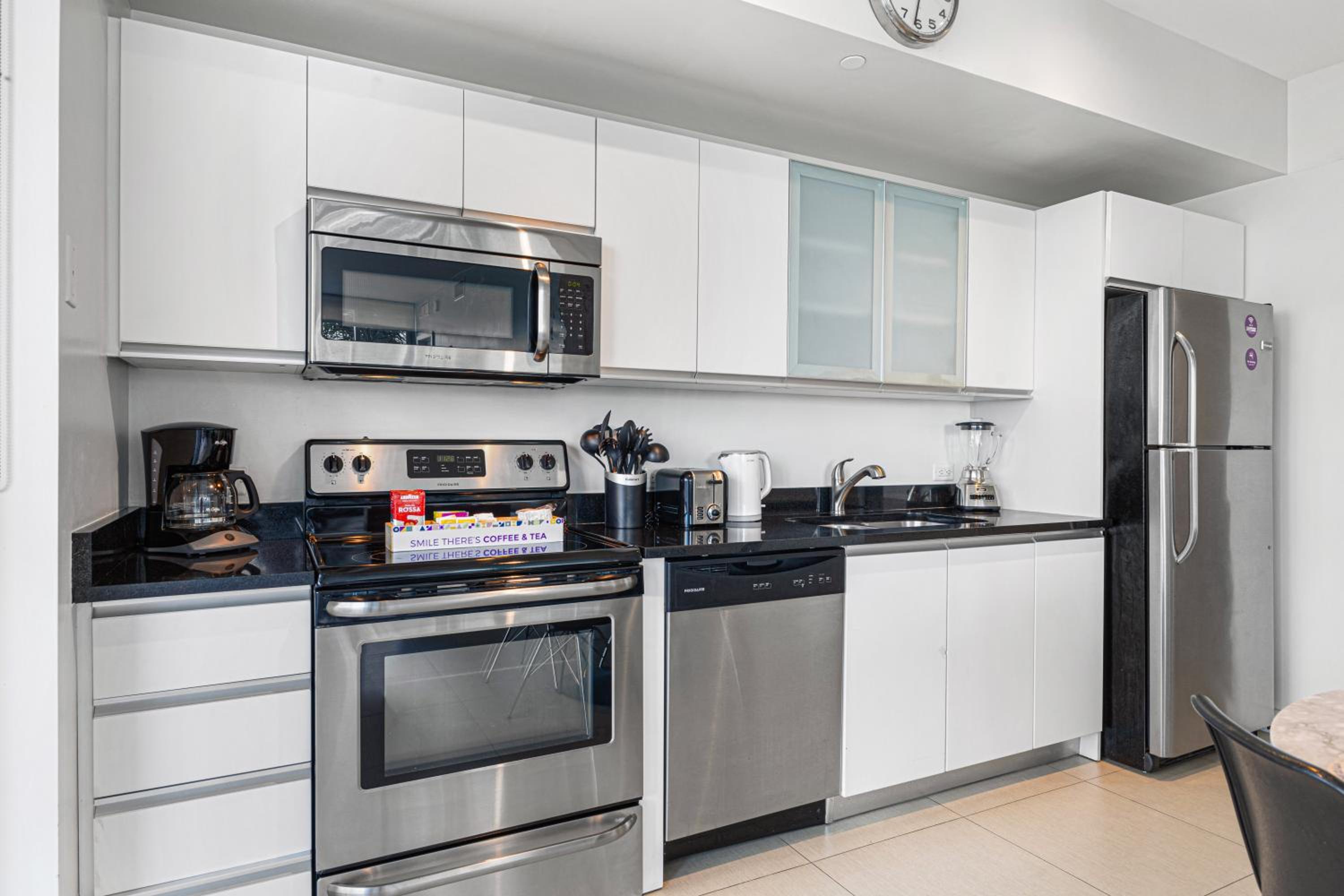 Dharma Home Suites Miami Beach at Monte Carlo