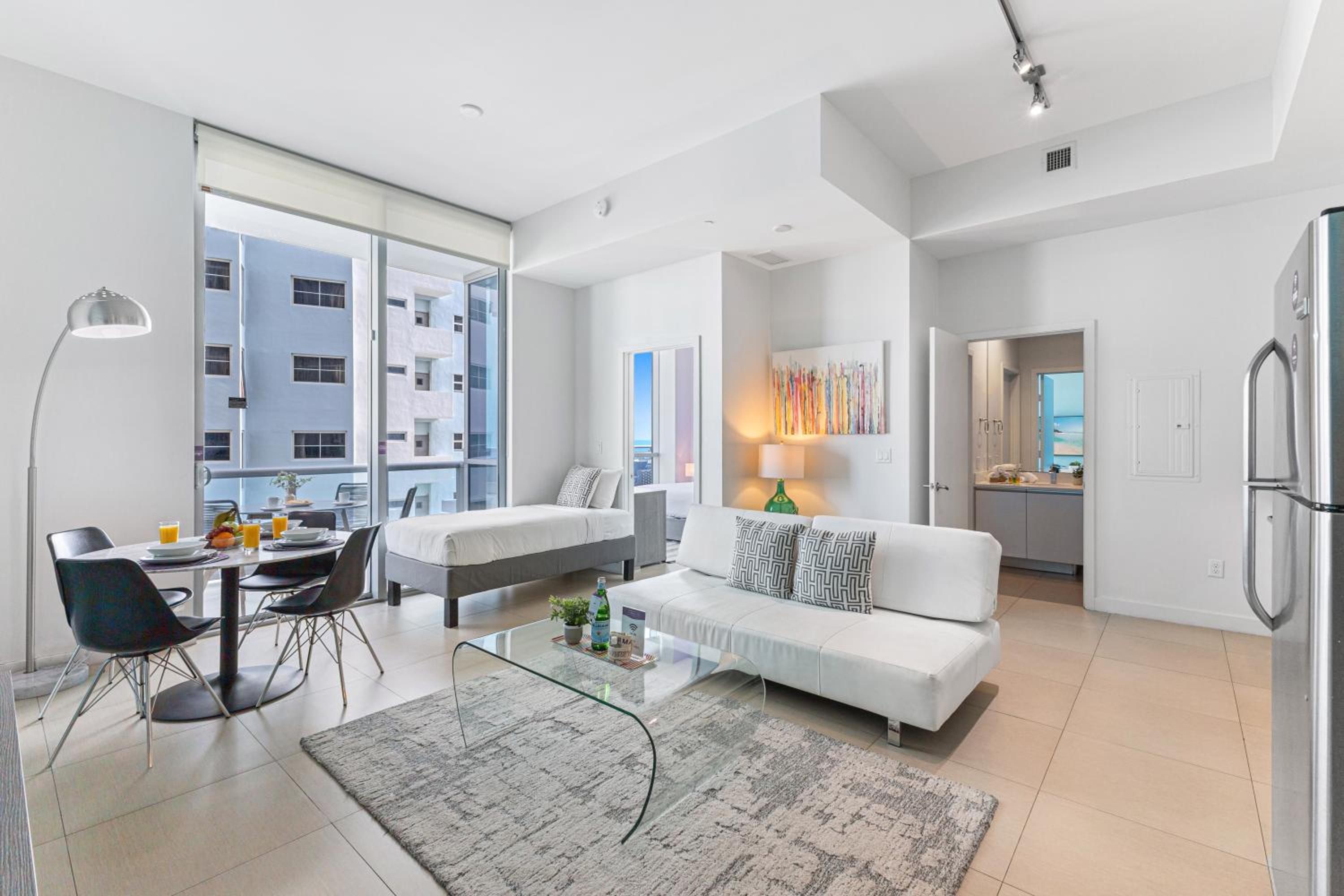 Dharma Home Suites Miami Beach at Monte Carlo