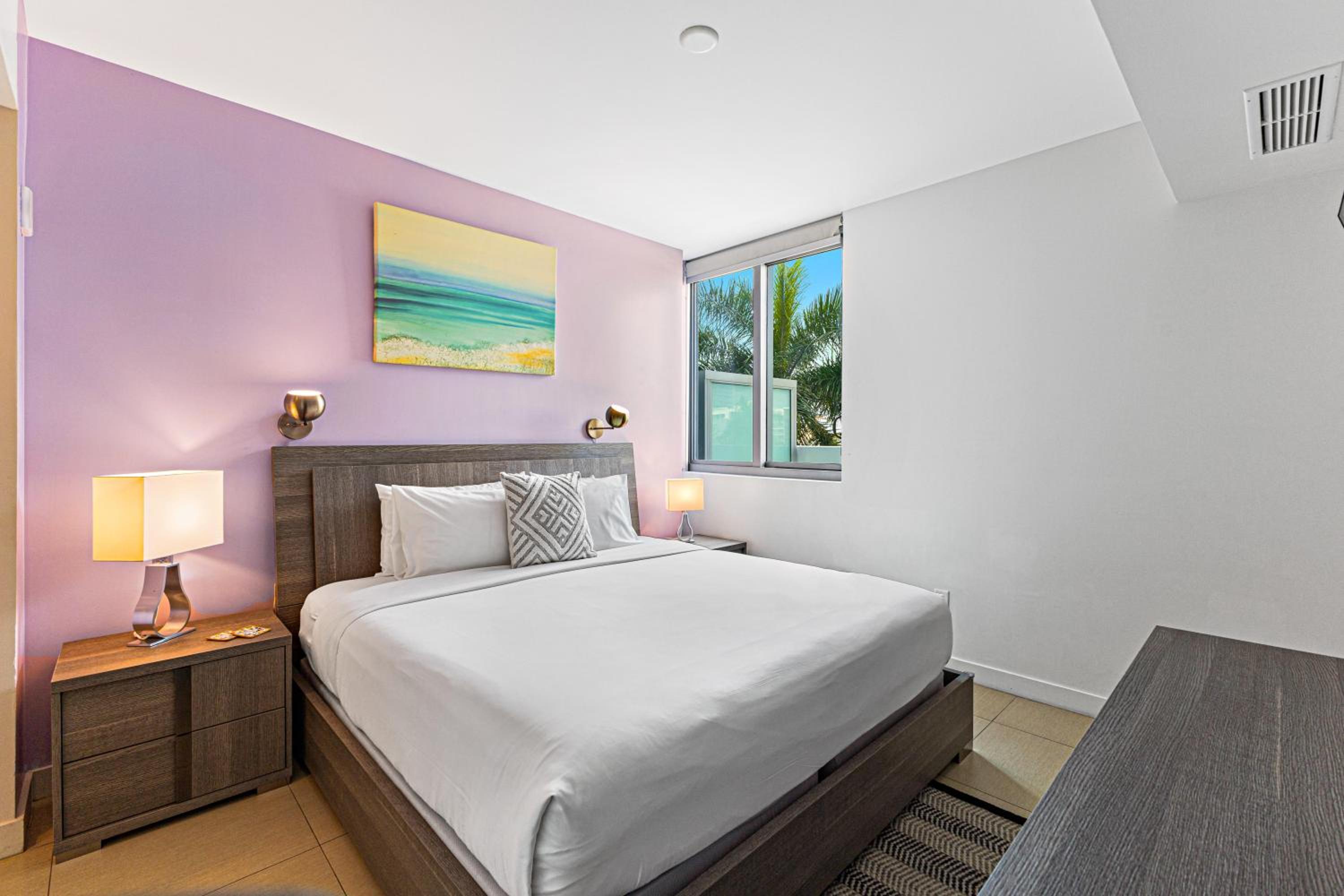 Dharma Home Suites Miami Beach at Monte Carlo
