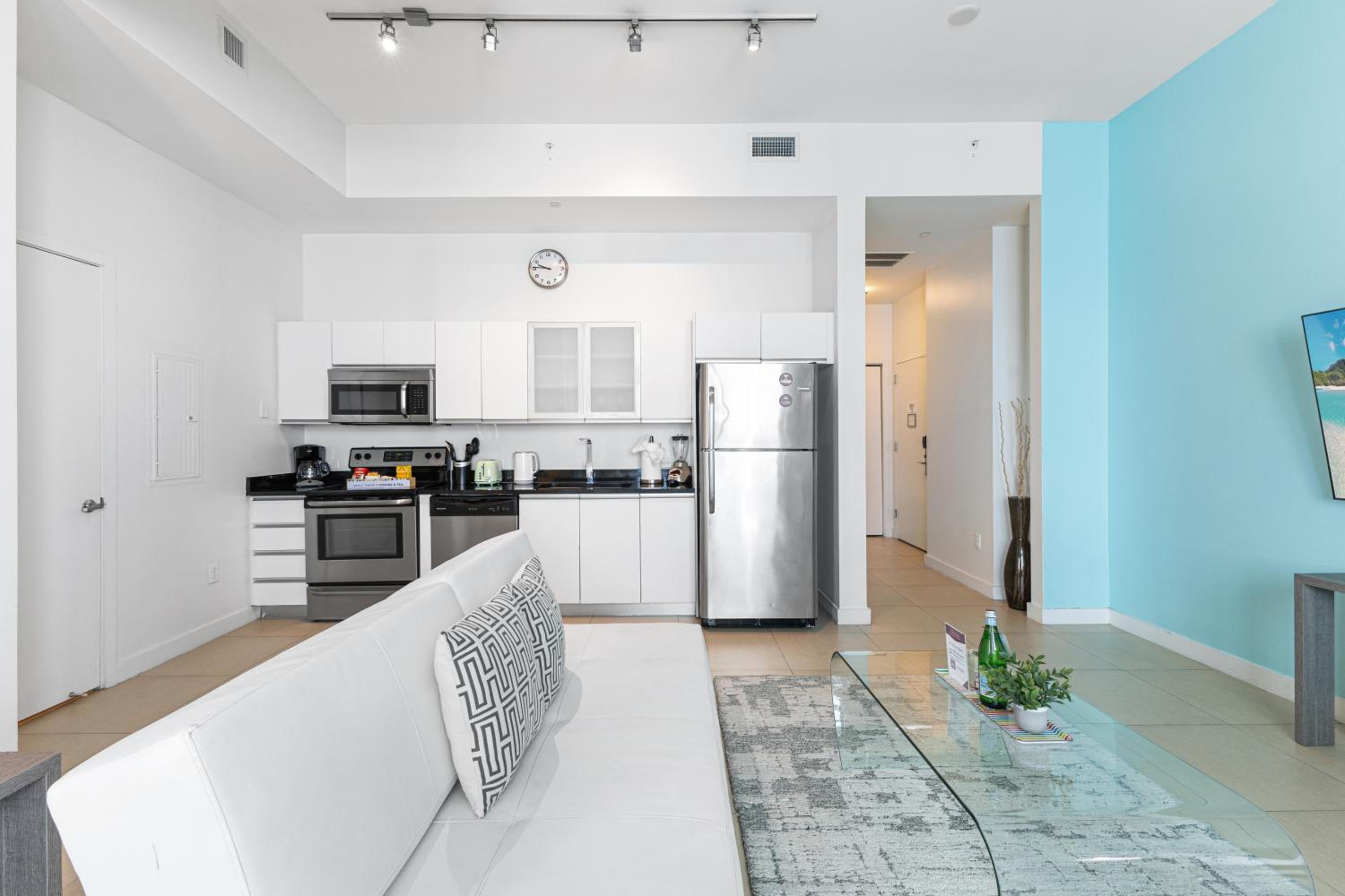 Dharma Home Suites Miami Beach at Monte Carlo