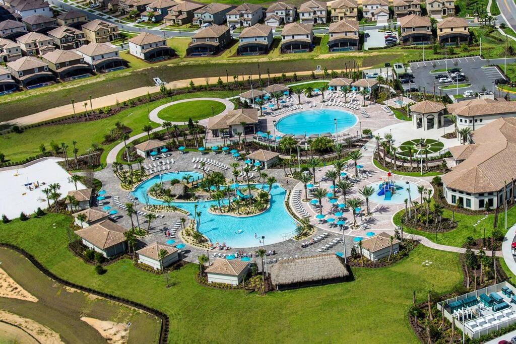 Luxury Villa Near Disney Star Wars Theatre room view 5