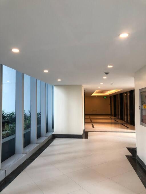 Great Value in Uptown Parksuites BGC 1BR,Washer,Netflix view 5
