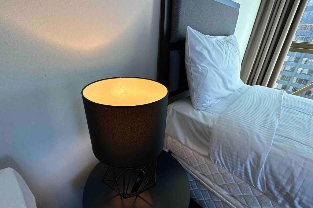 HeartCBD LUX Top Floor 2 Bedroom /Pool/Spa/GYM